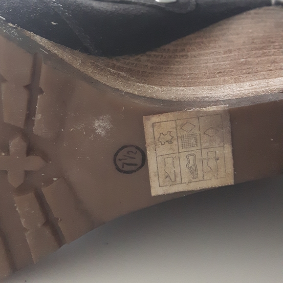 Skechers Suede Wedge Booties 7.5 - Picture 4 of 6